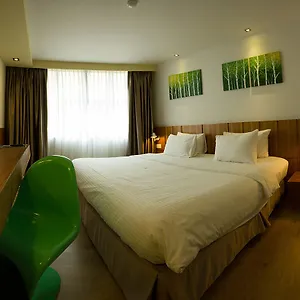 2* Hotel French